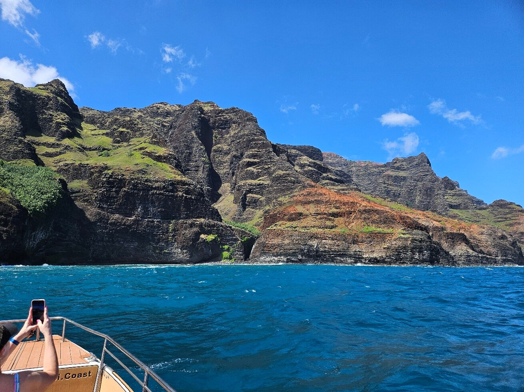 Makana Charters and Tours-卡慕也拉必去景点