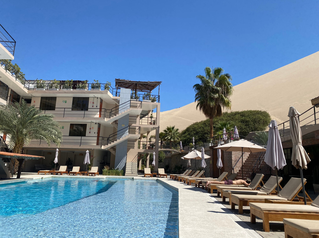 Senoma Hotel