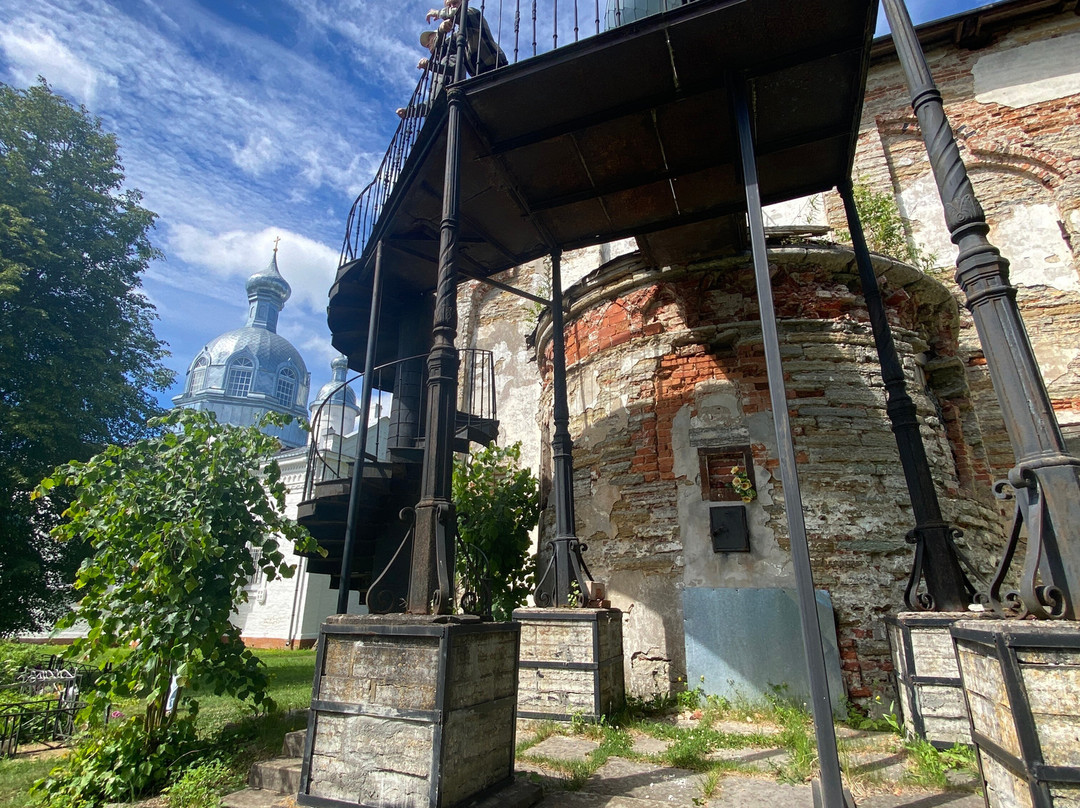 Nicholo-Medvedsky Monastery-Novaya Ladoga必去景点