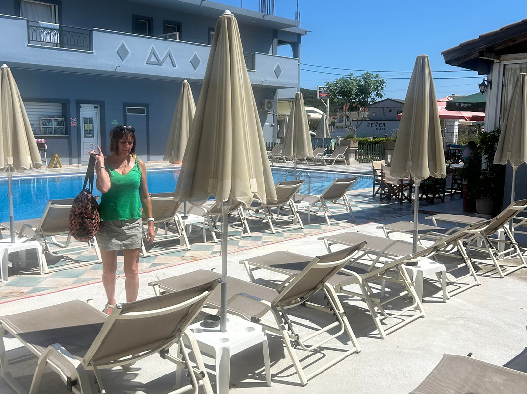 Bliss swimming pool and bar-Alykanas必去景点