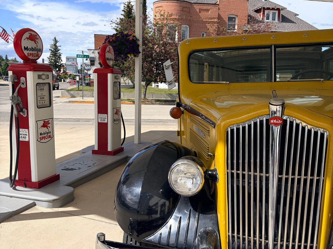 Buses of Yellowstone Preservation Trust-雷德洛治必去景点