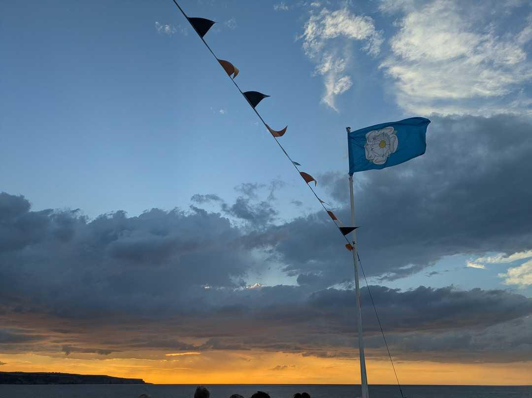 Esk Belle II Coastal Cruises-惠特比必去景点