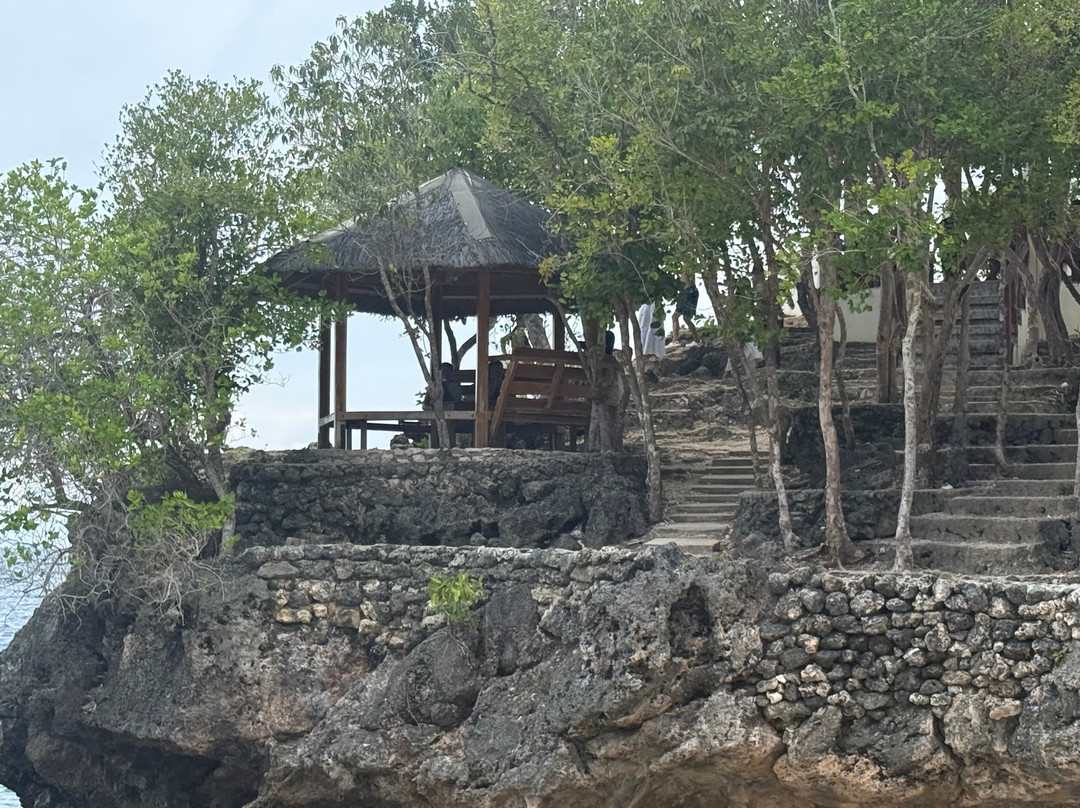 撒拉东海滩-锡基霍尔岛必去景点