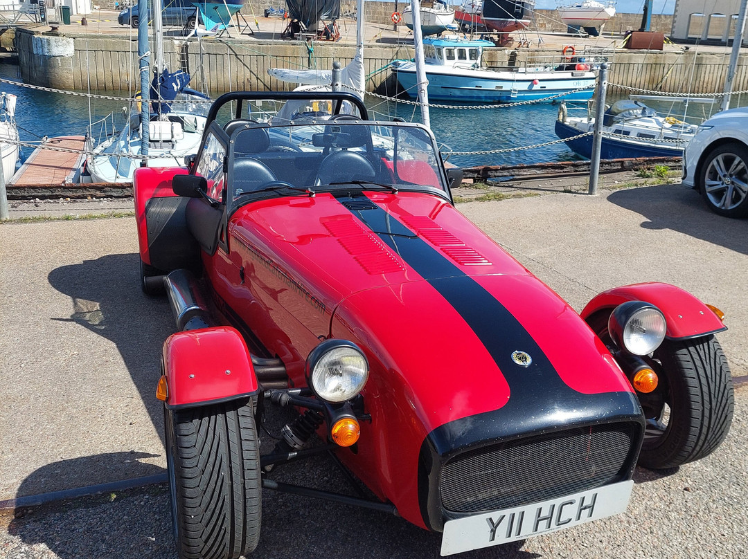 Highland Caterham Hire-埃尔金必去景点