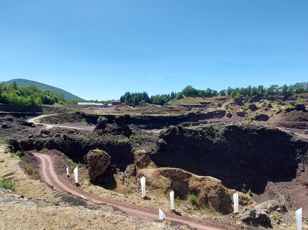 Volcan De Lemptégy-Saint-Ours必去景点