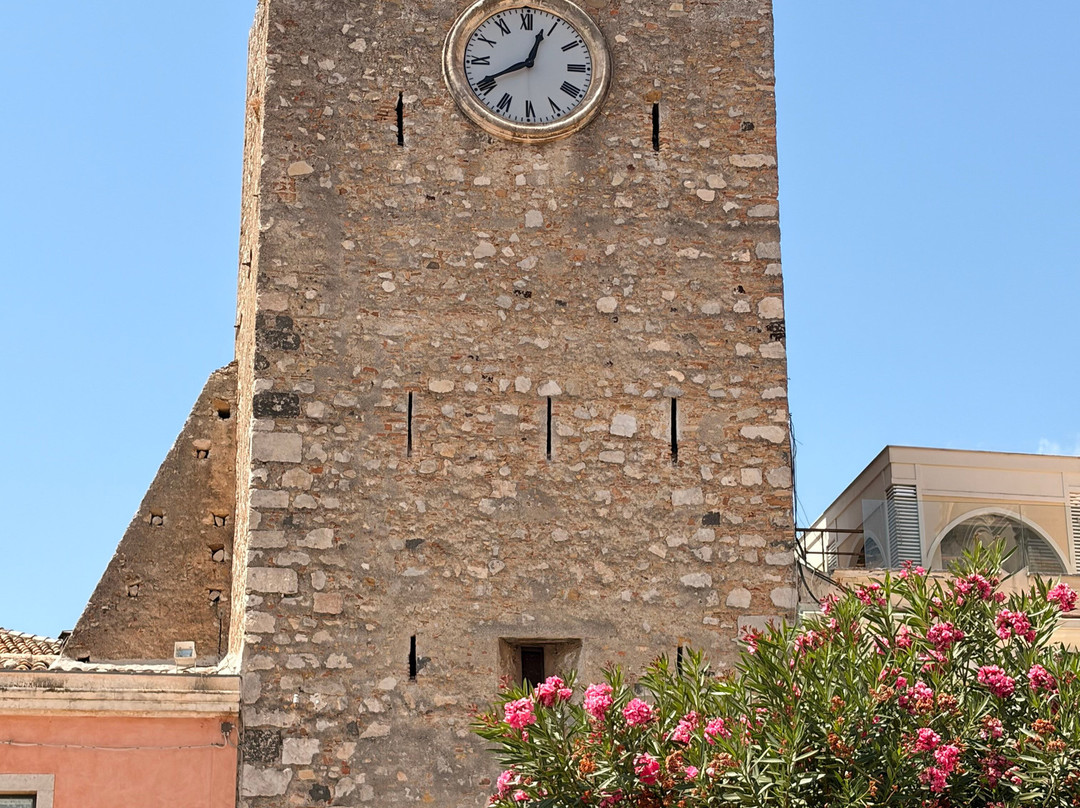 Torre dell'Orologio-陶尔米纳必去景点