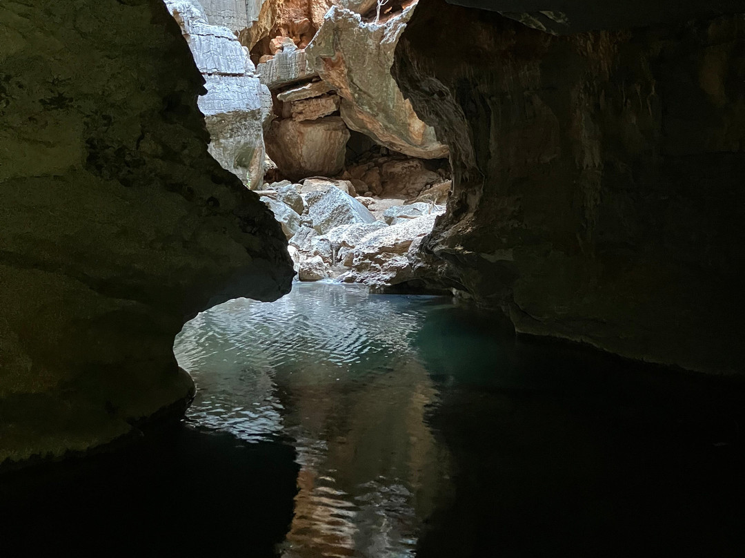 Mimbi Caves-菲茨罗伊克罗辛必去景点