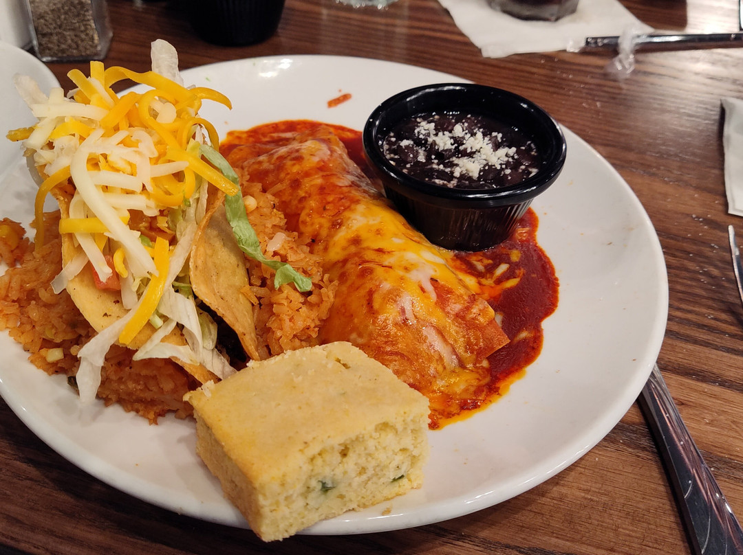 Rulber's Restaurant & Mas Cantina