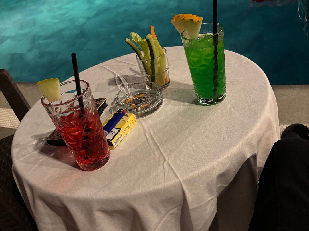 海豚豪华度假酒店主图