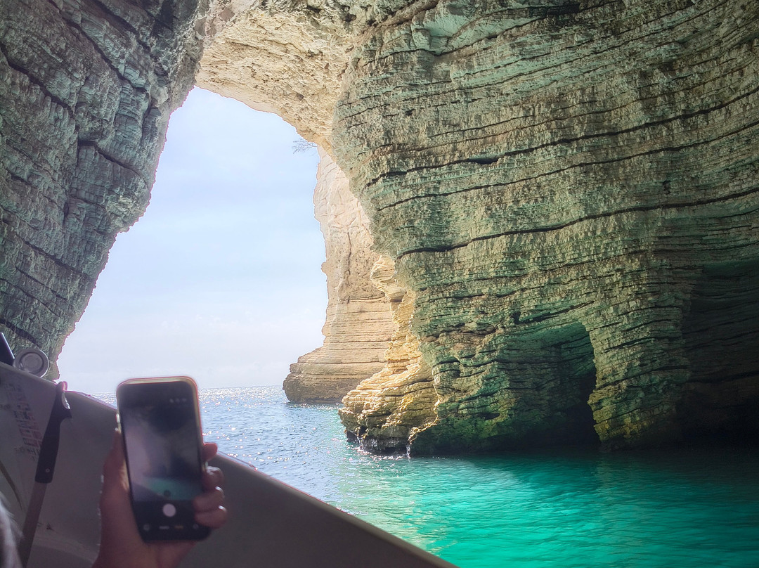 Motobarca Paloma Tour Grotte del Gargano-维耶斯泰必去景点
