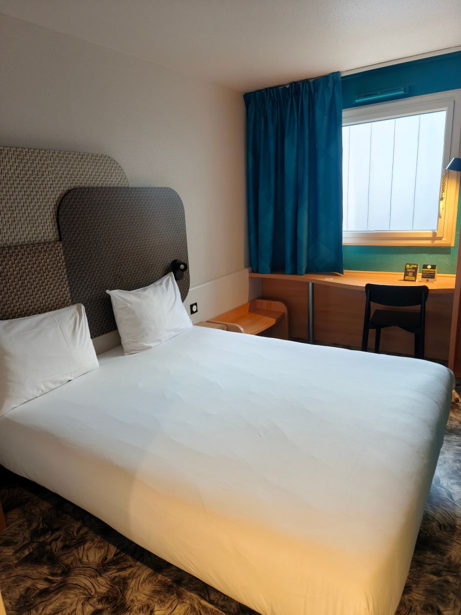 凡尔赛宫勒谢奈 B&B 酒店-旅行者
