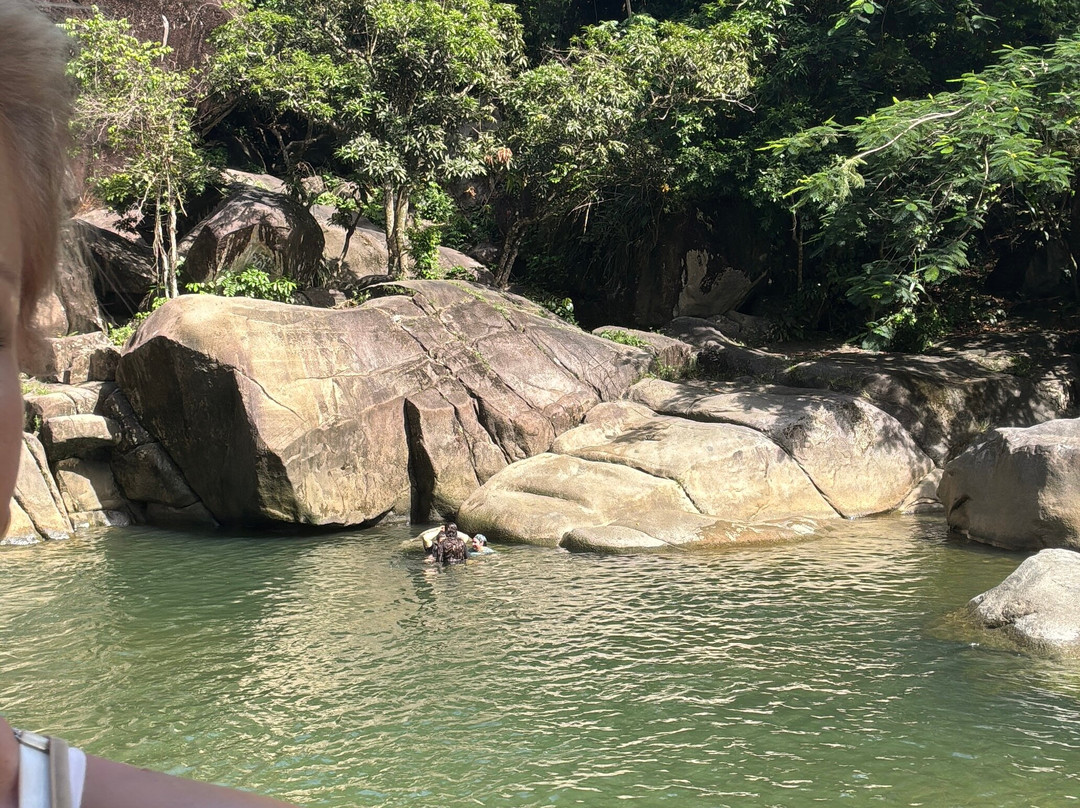 Charco El Hippie-Naguabo必去景点