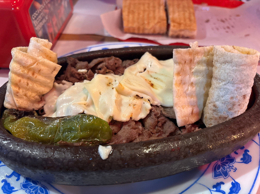 Matmassel Karaoke Pub & Kebap House