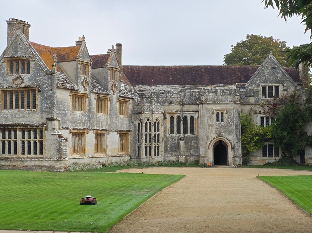 Athelhampton House and Gardens-多切斯特必去景点