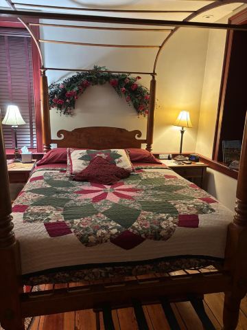 Brownstone Colonial Inn-旅行者