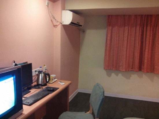 如家酒店.neo(郑州火车站二七广场地铁站店)-客卧