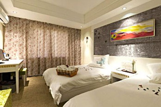 风雅倾城时尚酒店主图