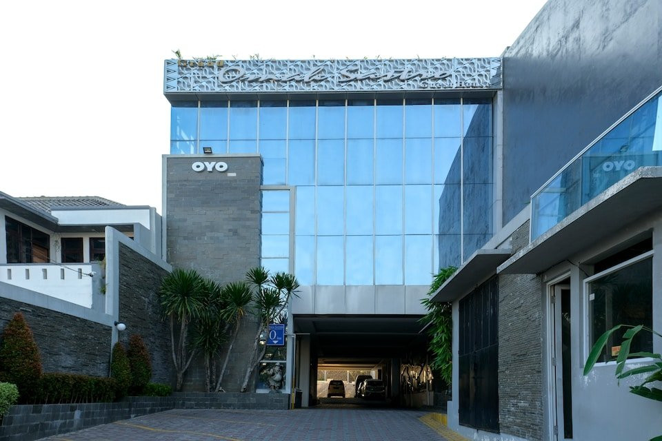 OYO 999 Garuda Guesthouse