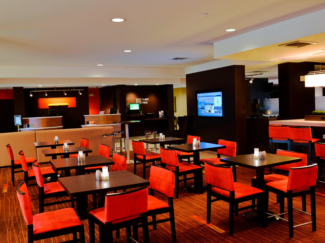 Courtyard Concord主图