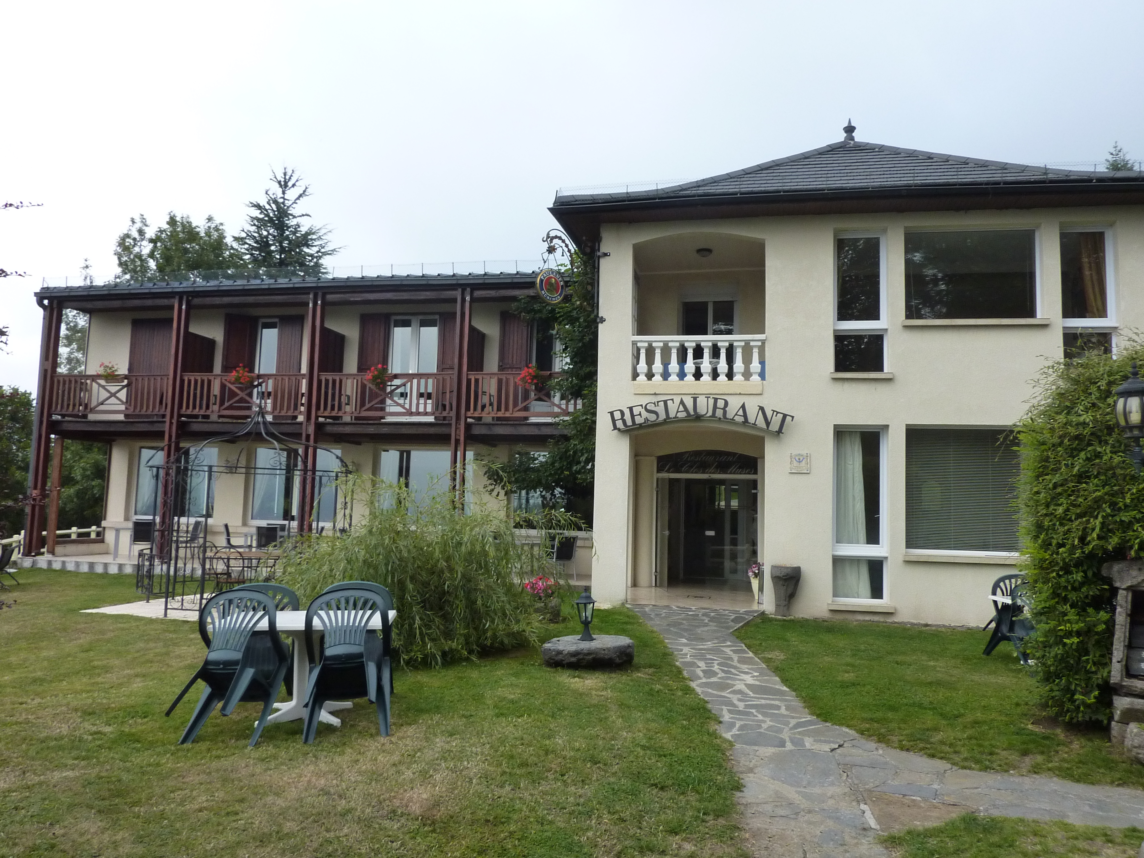 Hostelellerie Saint-Clément-餐饮