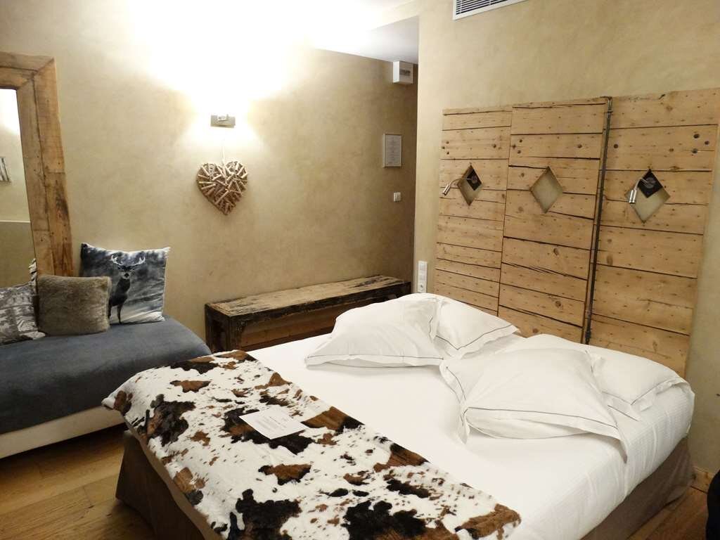 Charme & Business Hôtel Lyon-官方