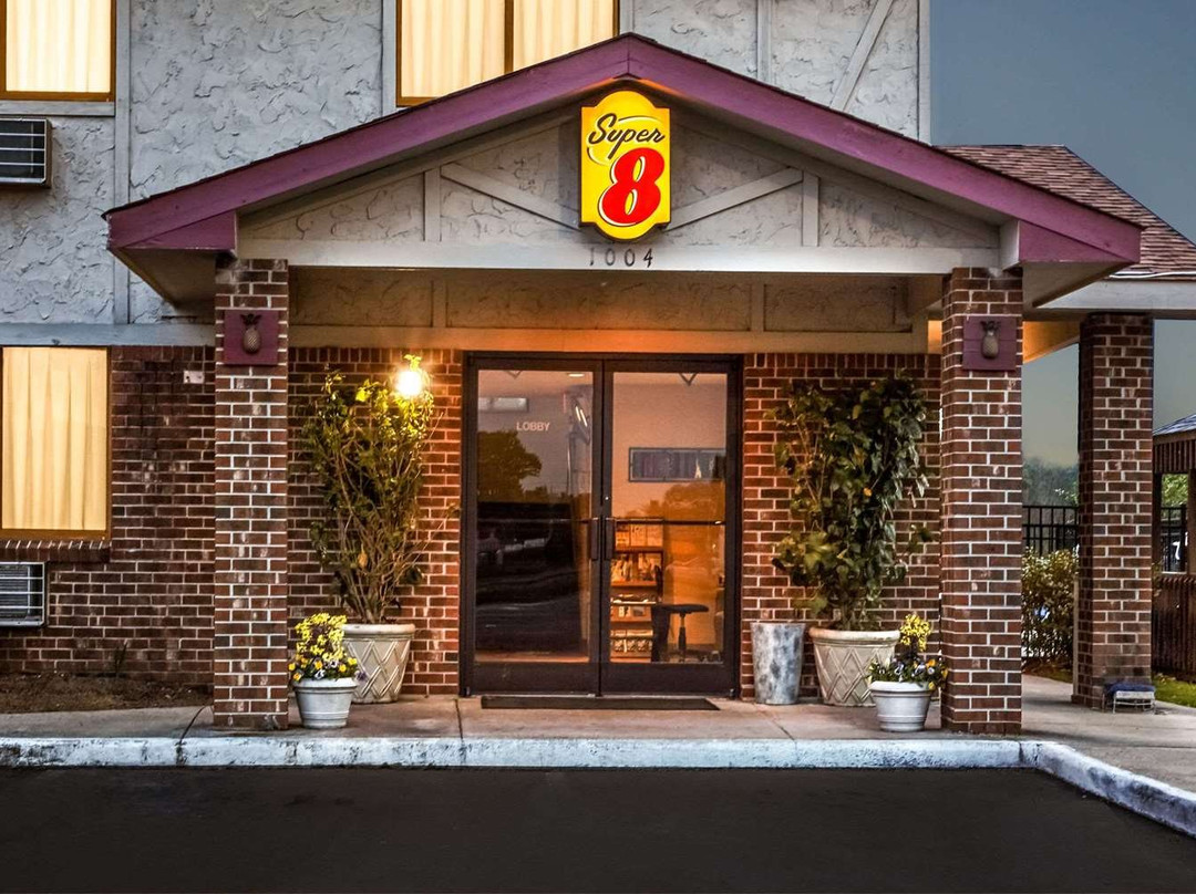 Super 8 by Wyndham Greenville