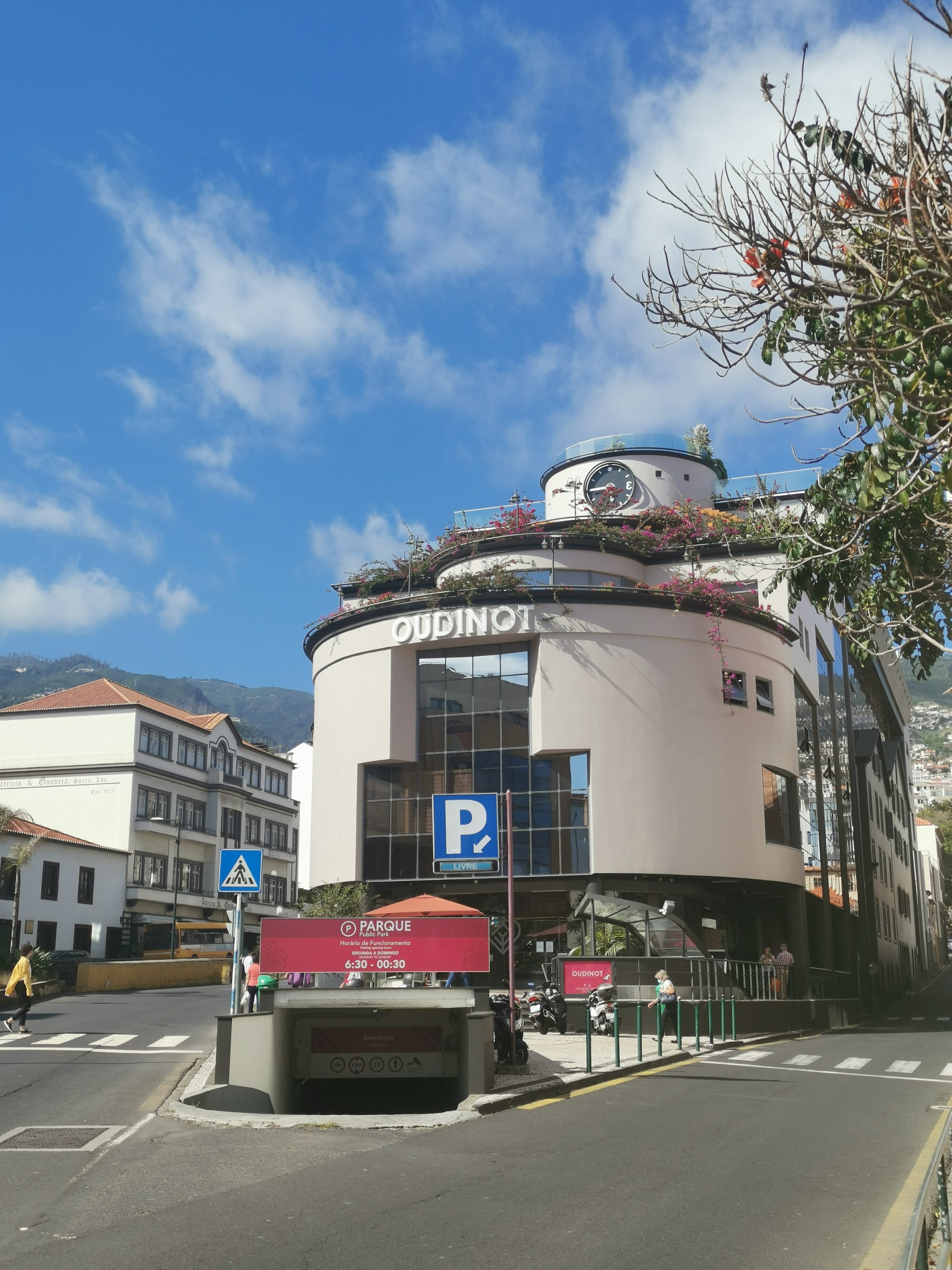 Three House Hotel-官方