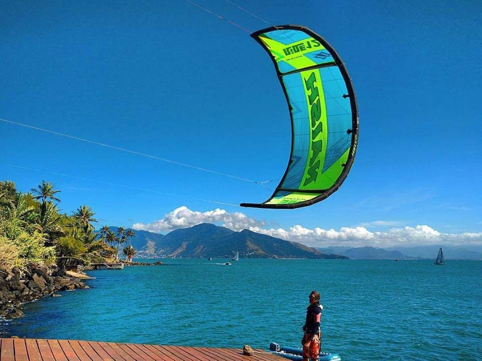 Kitesurf Ilhabela - Escola-伊利亚贝拉必去景点