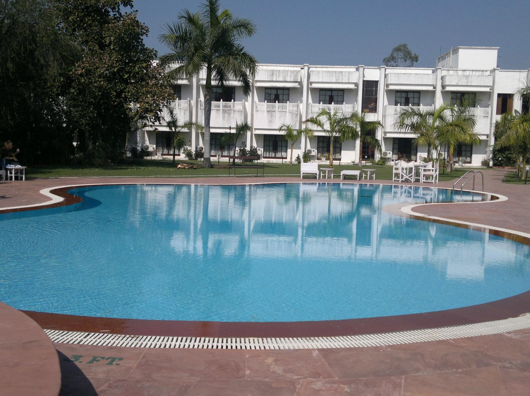 乌莎班德拉酒店