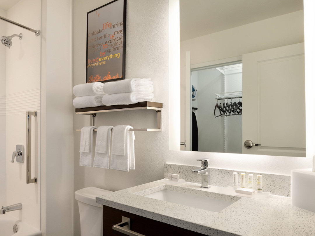 Towneplace Suites by Marriott Milwaukee Grafton主图