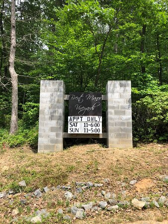 Brent Manor Vineyards-Faber必去景点