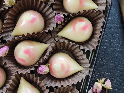 Defne Tokay Chocolate