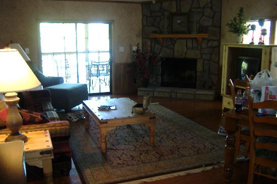 Self Creek Lodge & Marina