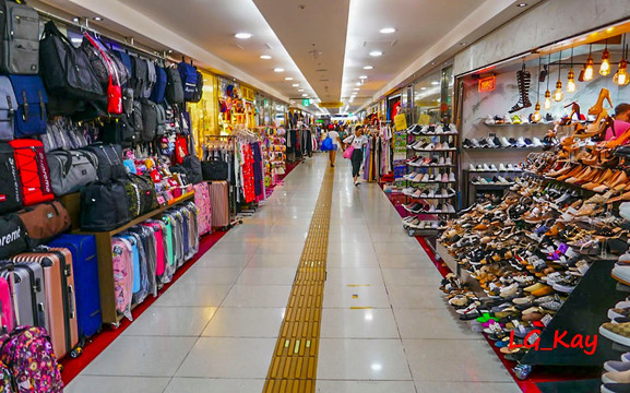 Myeongdong Underground Shopping Center-首尔必去景点