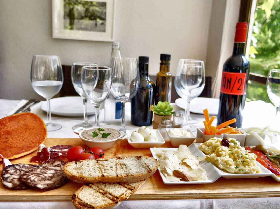 Genova餐馆和美食-Restaurante Ses Coves de Genova