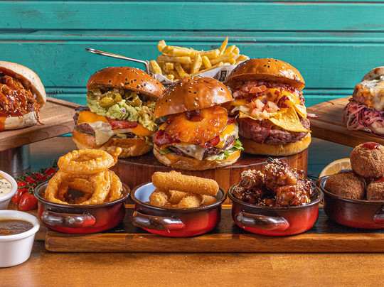 The Club Burger Bistro & Bar