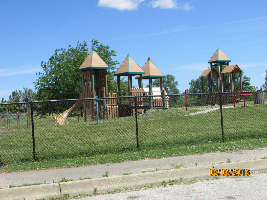 Randall Wickes Children's Playground景点图片
