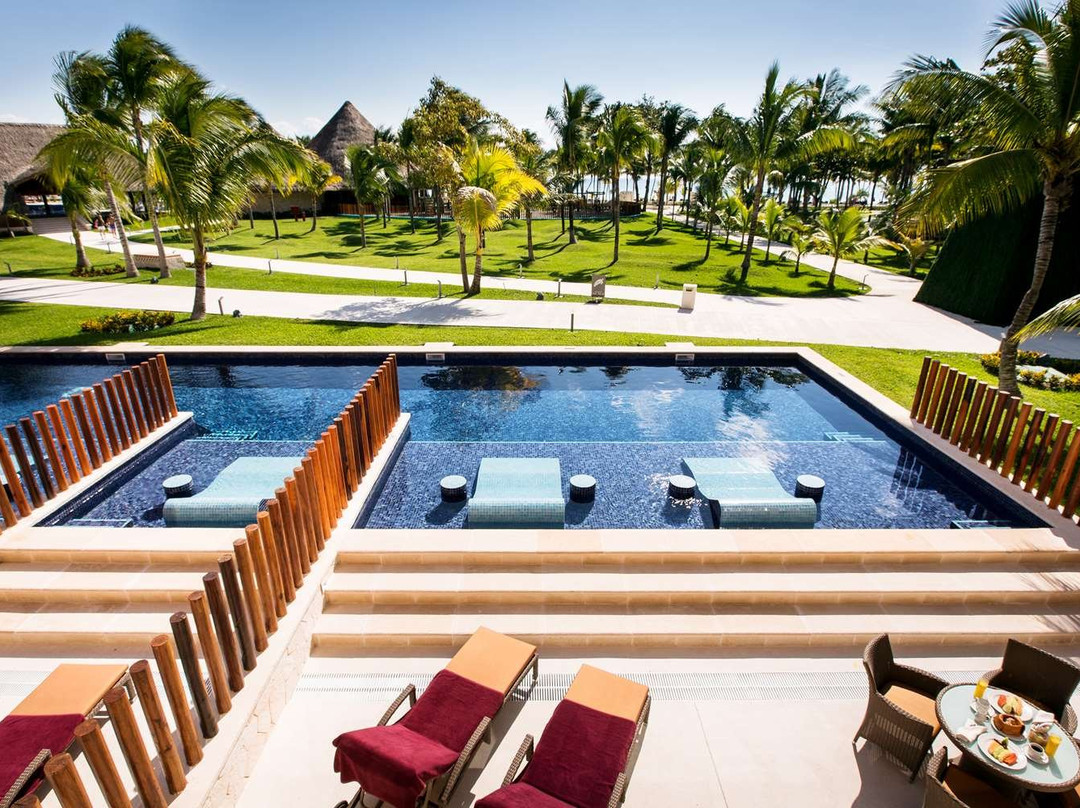 Barcelo Maya Caribe主图