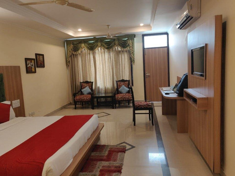 GK康年大酒店主图