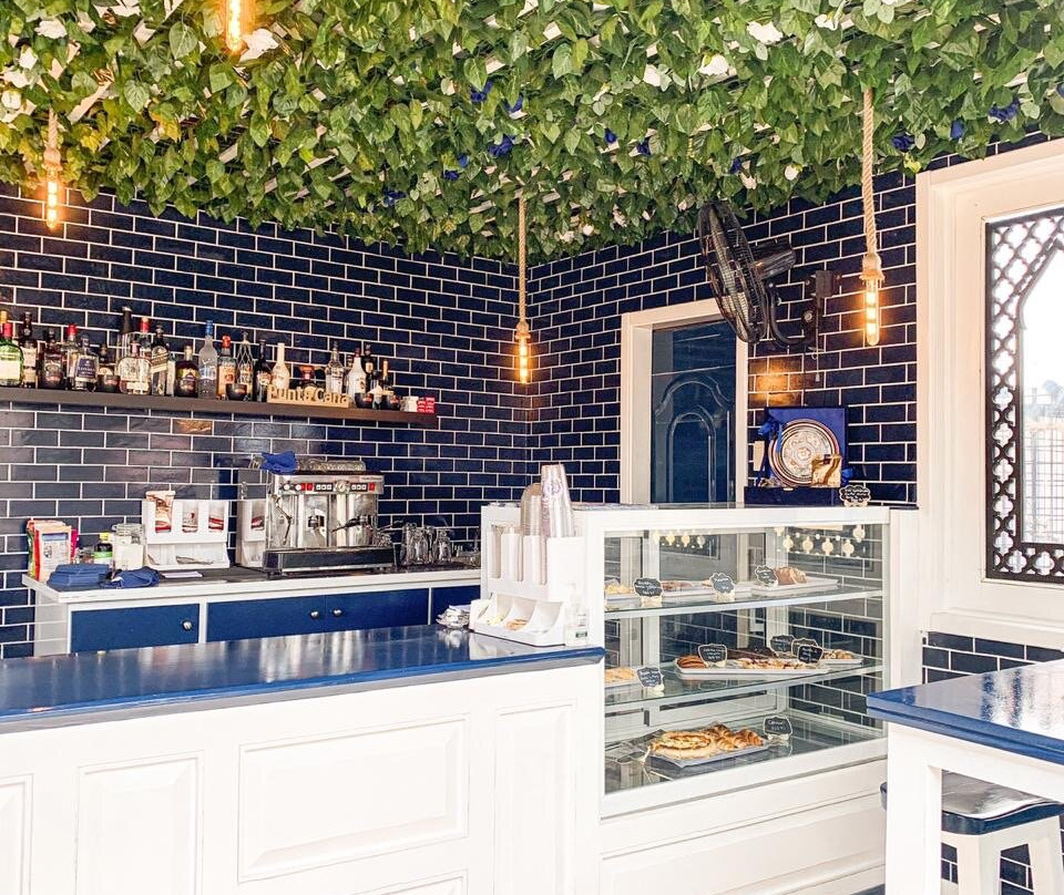 La Jaula Café & Bistro