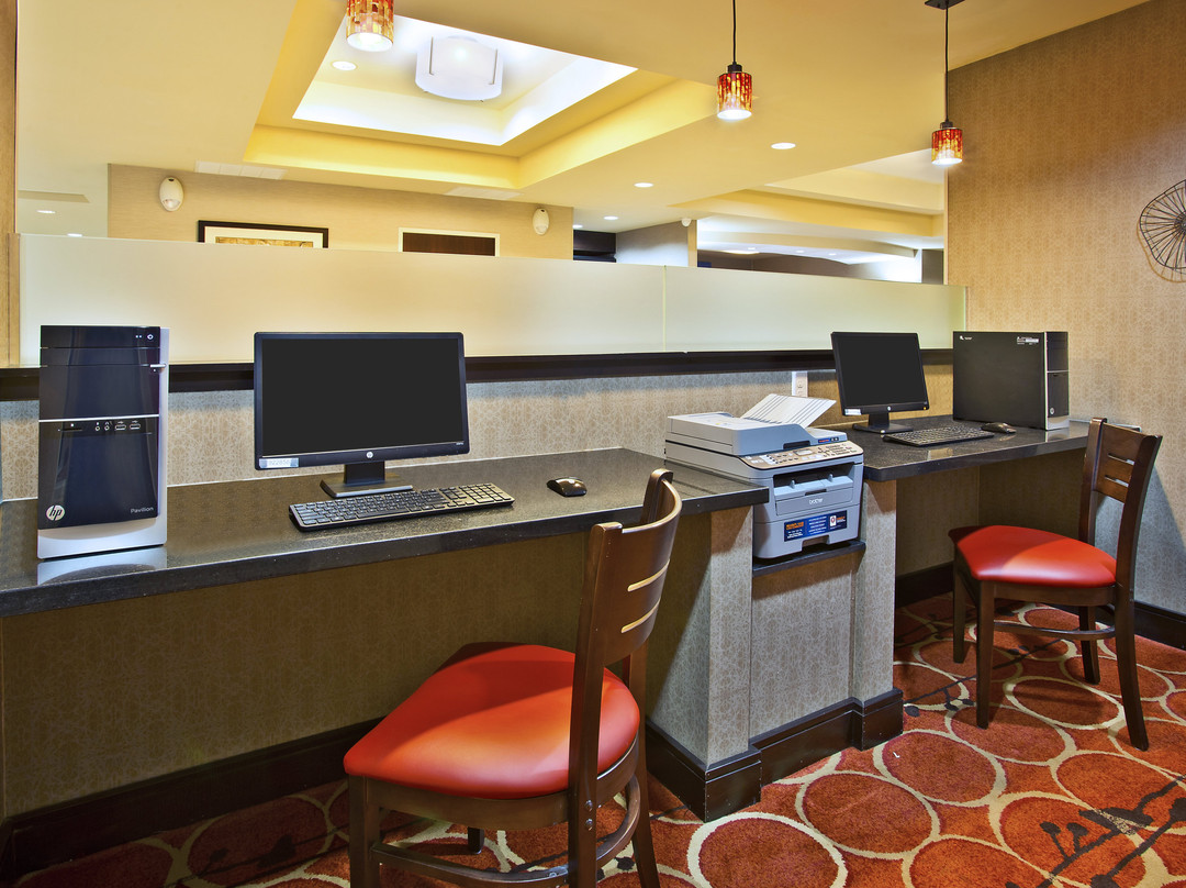 Holiday Inn Express & Suites Springfield - Dayton Area By IHG主图