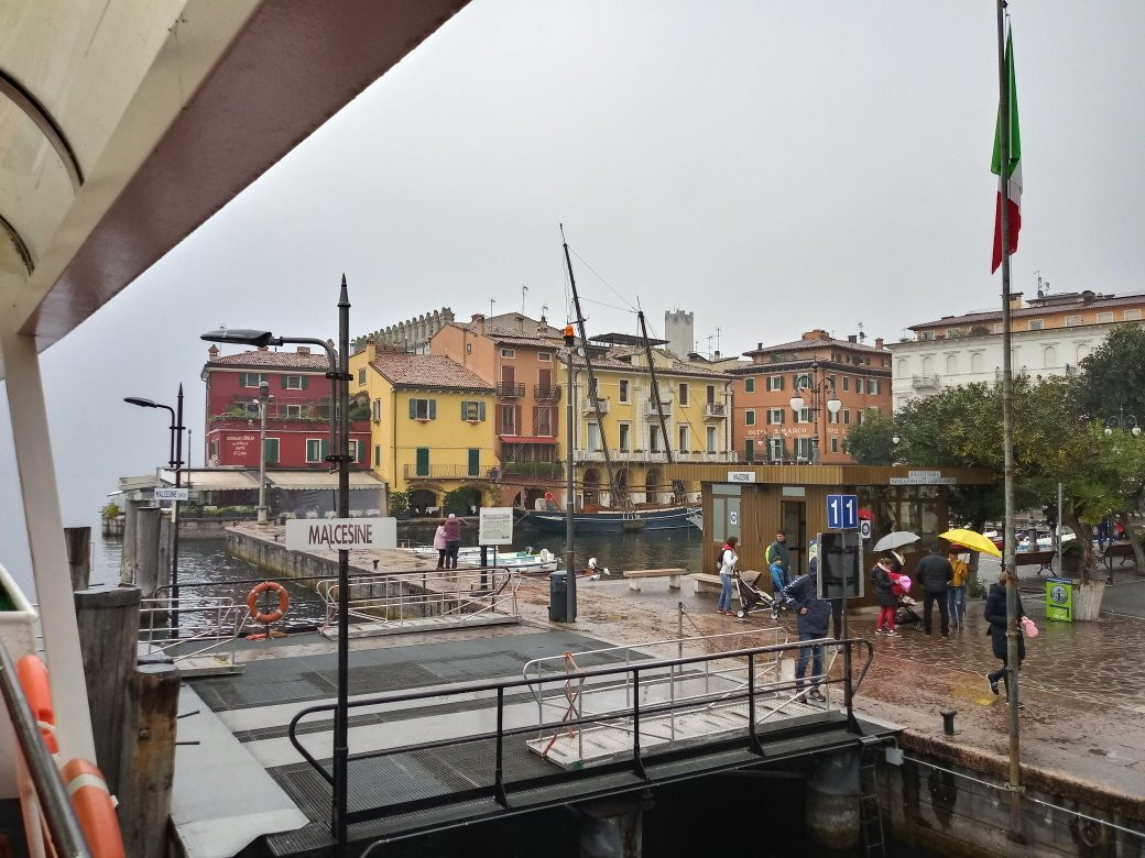 Ferry from Malcesine to Limone and Riva-马切尔西涅必去景点