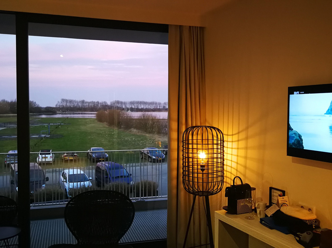 Fletcher Hotel-Restaurant Het Veerse Meer主图