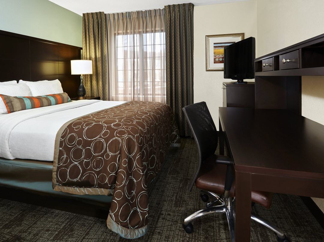 Staybridge Suites Springfield-South by IHG主图