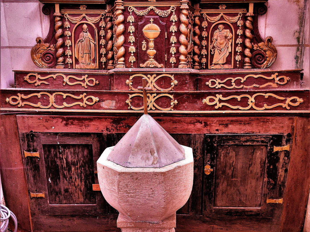 Eglise Saint-Hilaire-Valence-en-Poitou必去景点