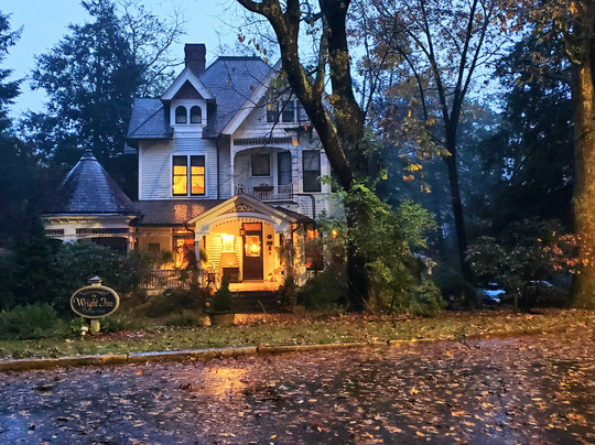 1899 Wright Inn and Carriage House主图