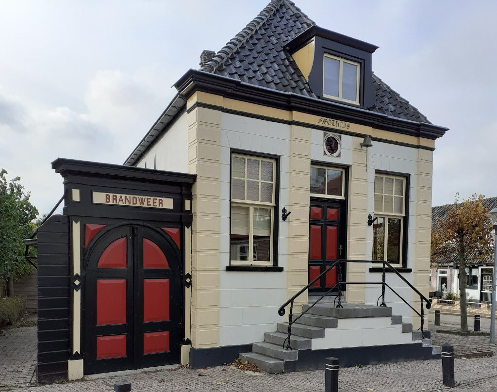 Regthuis Oudkarspel景点图片