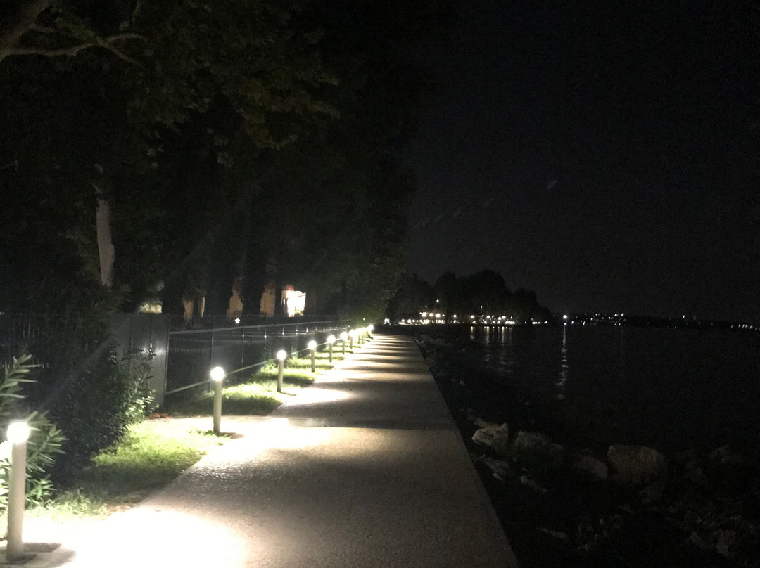 Pista Ciclo Pedonale Lazise - Bardolino - Garda-巴尔多利诺必去景点
