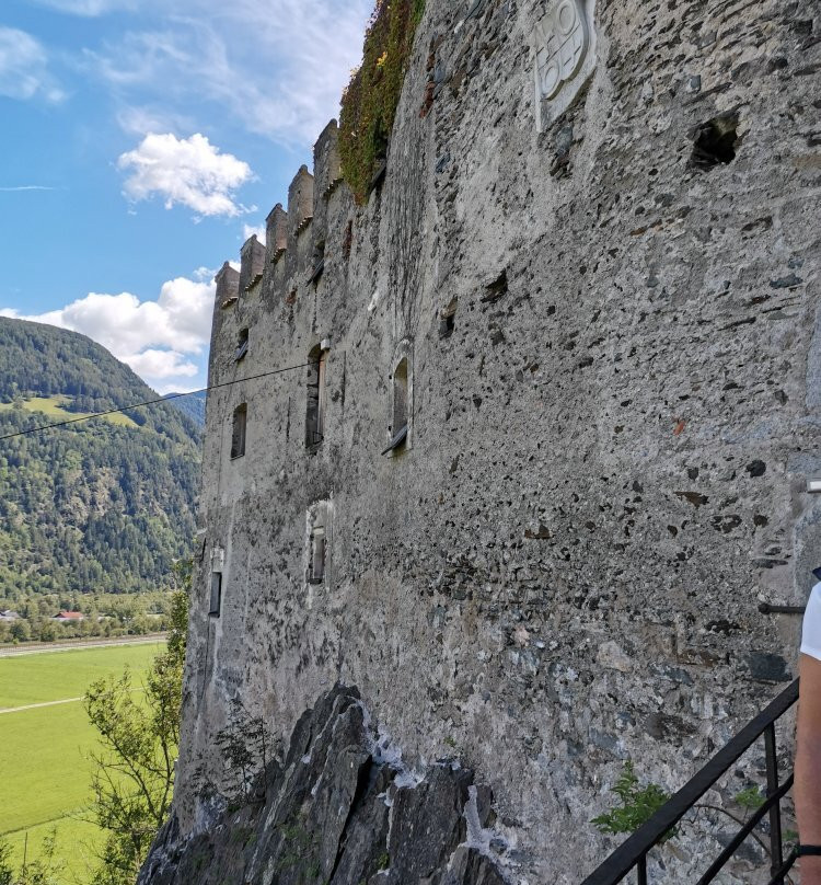 Reifenstein Castle (Castel Tasso)景点图片
