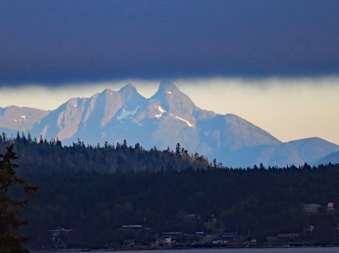 The Oceanfront Hotel主图